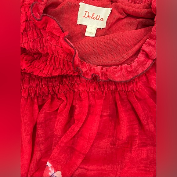 ANTHROPOLOGIE Deletta Red Smocked Floral Bird Print Epona Top Size Medium - Picture 4 of 5